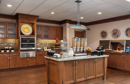 McNeil Hotel | Austin Resort Experience | Free Parking & Onsite Pool | University of Texas -5mi