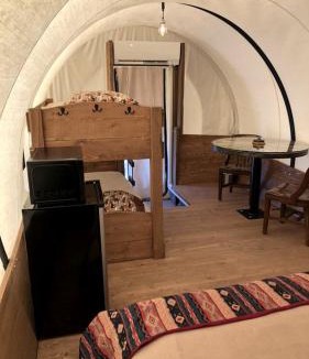 South Oklahoma City House | Authentic Wagon Rentals for a Family Getaway near Norman, Oklahoma