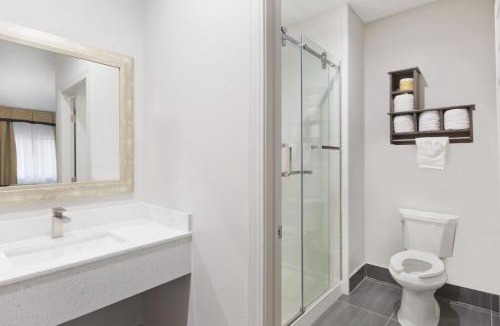 Bryan Hotel | Baymont by Wyndham Bryan College Station