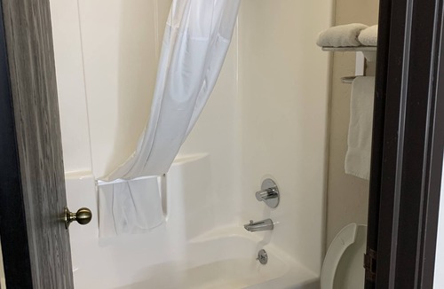 Enid Hotel | Baymont by Wyndham Enid