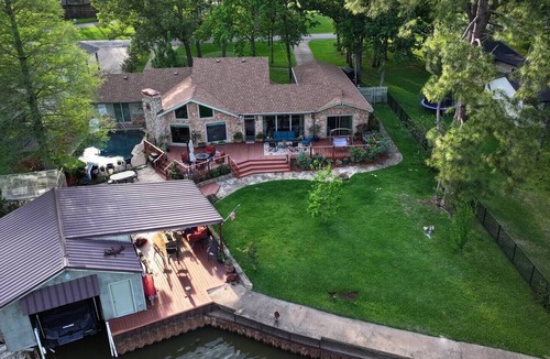 Star Harbor House | Bayside on Cedar Creek (Star Harbor). Sleeps 14, Pool