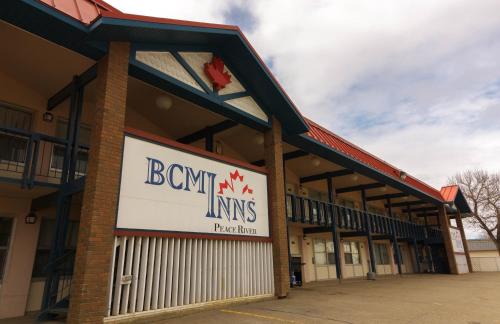 Peace River Hotel | BCMInns - Peace River