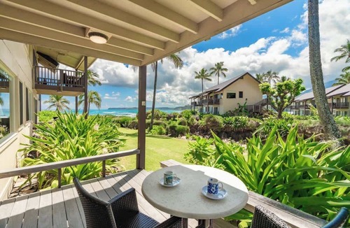 Wainiha Condo | Beach Front! Tunnels Beach Haven, Pool & Hot Tub!