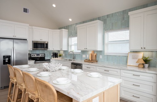 Port Bolivar House | Beachfront w/Modern Interior, Swim Spa, Yard Games & Fire Pit