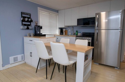 Balm Beach Cottage | Beachside Bungalow – Steps from Balm Beach!
