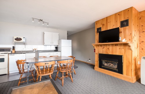 Deer Bay Resort | Beachwood Resort