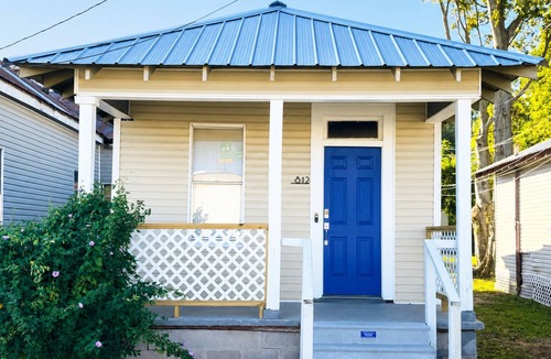 Monroe House | Beautiful 1-bedroom house with AC in welcoming Monroe