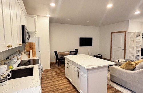 Delta Junction House | Beautiful 3bedroom 2bath garden level apartment in a prime DeltaJunctionFtGreely