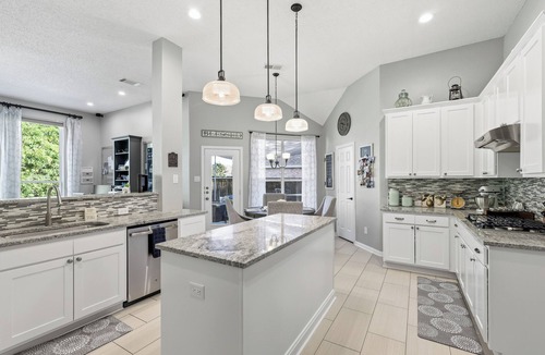 Flower Mound House | Beautiful 4-bedroom house with pool, close to everything in Dallas