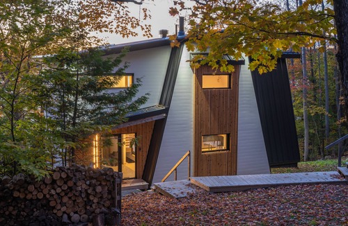 Entrelacs Ski Chalet | Beautiful and unique Quebec cottage: Le chêne blanc