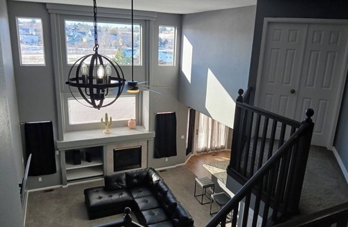 Aurora House | Beautiful Fully updated Home with plenty of space for everyone