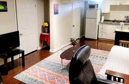 Whitby House | Beautiful independent basement suite