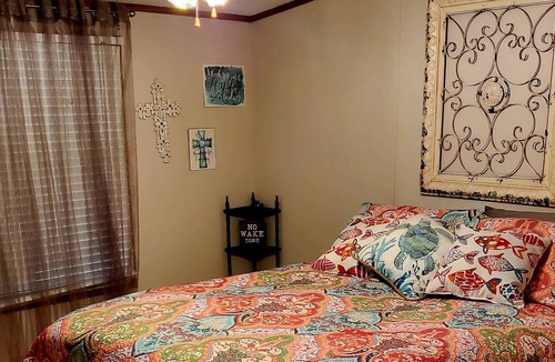 Graham House | Beautiful Lake front Getaway w/private dock