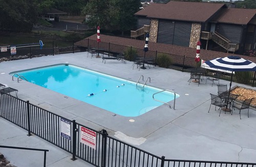 Mid America Condo | Beautiful Lakefront View on Lake Hamilton with a Covered Boat Slip. 2br 2bath