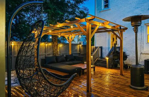 Hamilton House | Beautiful modern 2Bdr sunny home with French decor
