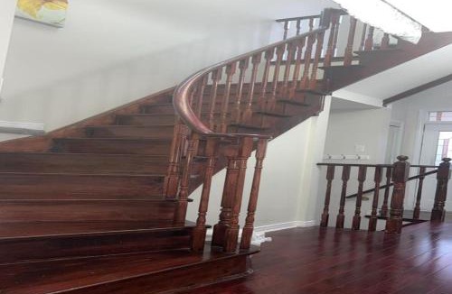 Mount Pleasant House | Beautiful private Room near Toronto pearson Airport