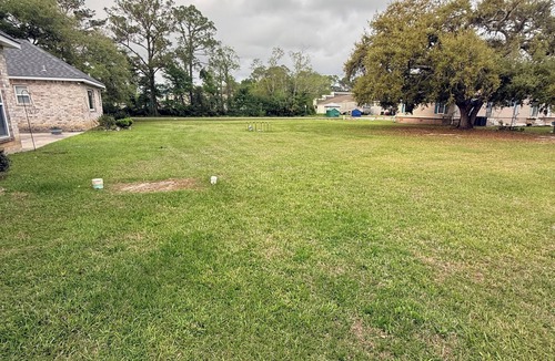 Slidell House | Beautiful, spacious 3br/2.5 bath home with easy access to shopping and dining