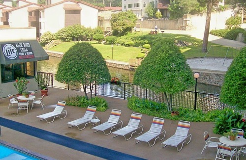 Hot Springs Apartment | Beautiful studio unit at resort, sleeps 4