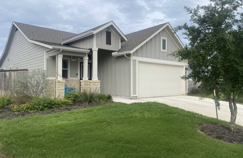 Austin House | Beautifully Decorated 3 Bedroom 2 Bathroom Home Near Downtown