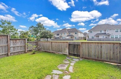 Klein House | Beautifully maintained townhome in Gleannloch