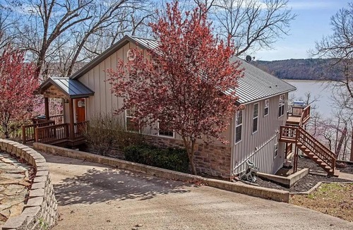 Beaver Shores House | Beaver Lakefront Luxury+Views+Hot Tub+Spacious+Fun