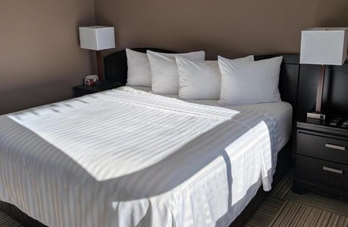 Algoma District Hotel | Beaver Motel