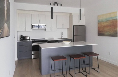District d'Aylmer Apartment | Belmont Properties Short-Term Rentals