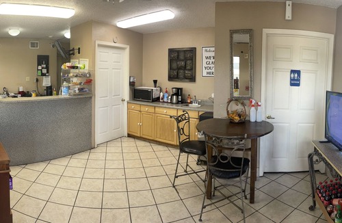 Bastrop Hotel | Best Budget Inn