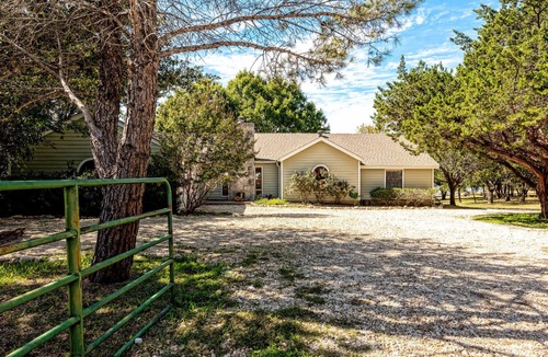 Whitney House | Best Lakefront, Amazing Sunset Home on Lake Whitney