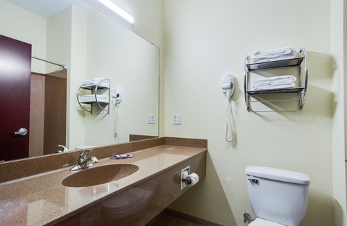 Cleburne Hotel | Best Way Inn Cleburne TX