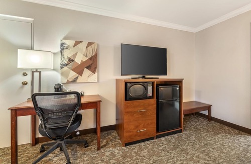Great Bend Hotel | Best Western Angus Inn