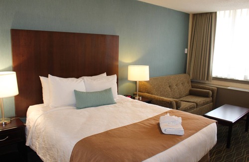 Oshawa Hotel | Best Western Plus Durham Hotel & Conference Centre