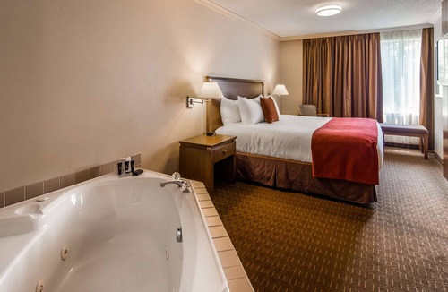 Point Edward Hotel | Best Western Plus Guildwood Inn