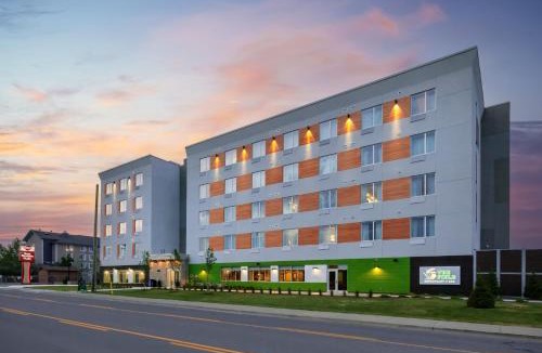 Lindsay Hotel | Best Western Plus Kawartha Lakes Hotel & Suites