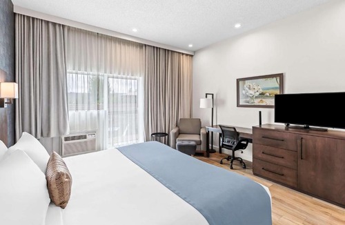 Pointe-aux-Trembles Hotel | Best Western Plus Montreal East