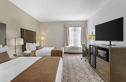 Houston Hotel | Best Western Plus North Houston Inn & Suites
