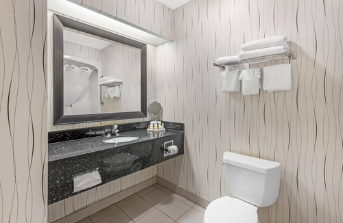 Airport Corporate Hotel | Best Western Plus Travel Hotel Toronto Airport
