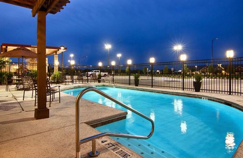 Wellborn Hotel | Best Western Plus College Station Inn & Suites