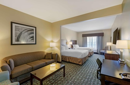 Walkerton Hotel | Best Western Plus Walkerton Hotel & Conference Centre