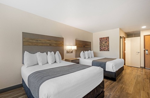 Waterloo Hotel | Best Western Plus Waterloo & Cedar Falls