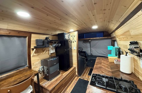 Badger Apartment | Birch Bus in North Pole