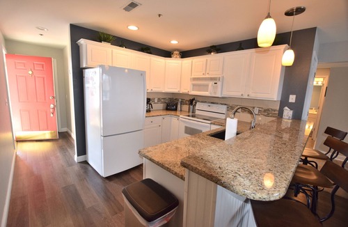Osage Beach Condo | Bldg 10-Large DECK-2 Pools/Sandy Beach Area - Main Channel view Boat slip avail.
