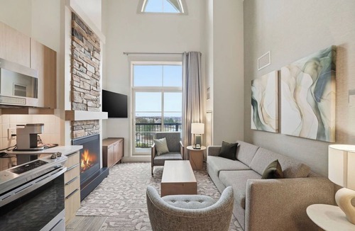 The Blue Mountains Hotel | Blue Mountain Resort Mosaic Suites