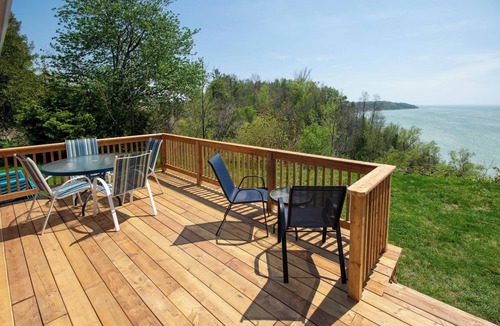 Central Huron Cottage | Bluff-Top Lake Huron Escape | Panoramic Views, Firepit, Sleeps 6