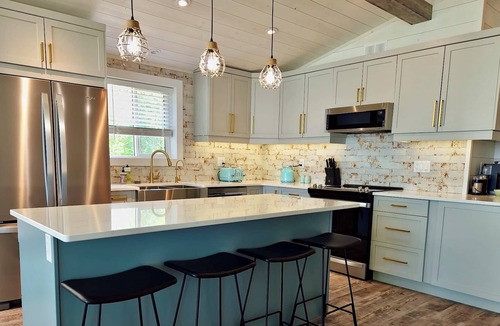 Arnes Cottage | Boho Luxe Lakefront Cottage