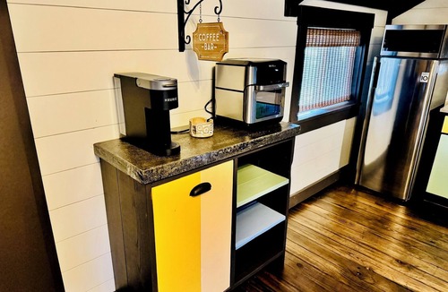 Ashland Cabin | Boho - Safari Canvas Cabin | 1 Bed, 1 Bath