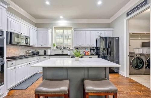 McKinney House | Botanical Oasis Resort 5BR 5BA PingPong Sleeps 20+