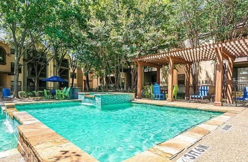 North Arlington Apartment | Boulevard Stays Calm 1BR King Retreat Poolside Bliss Gym & Parking
