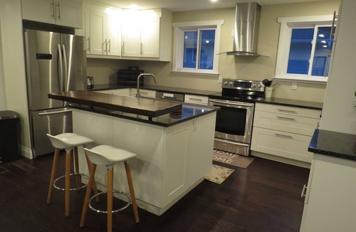 Innisfil Cottage | Brand New Spacious Cottage by Simcoe lake