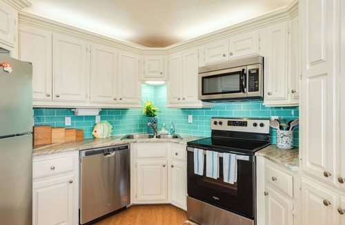 Surfside Beach House | Breakers Edge - Waterfront, 8 Sides of Sunshine!